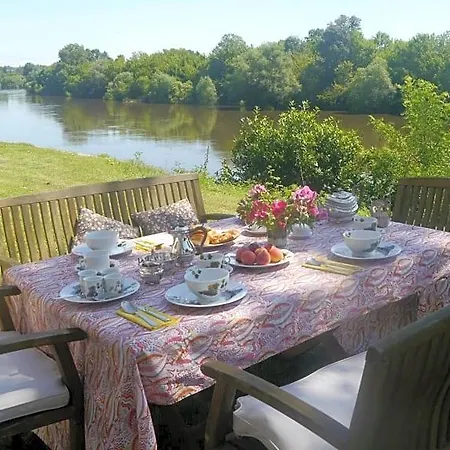 Le Manoir De La Riviere Saint-Seurin-de-Prats