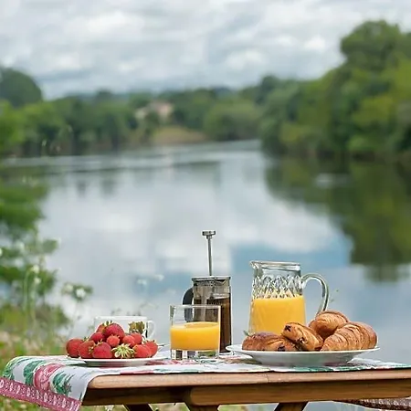 Bed & Breakfast Le Manoir De La Riviere 4*