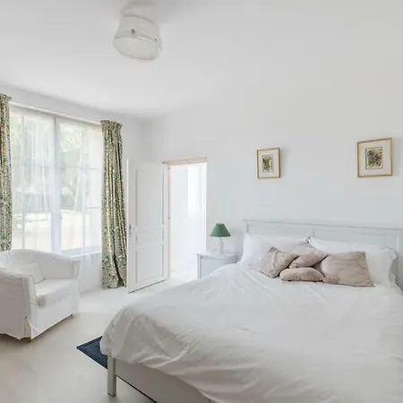 Bed & Breakfast Le Manoir De La Riviere 4*