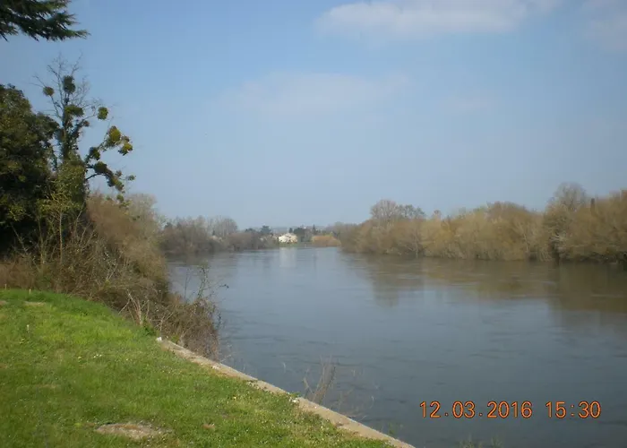 Bed & Breakfast Le Manoir De La Riviere 3*