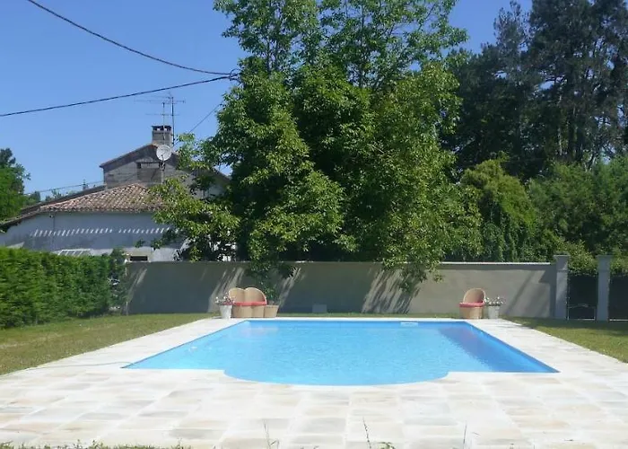 Bed & Breakfast Le Manoir De La Riviere 3*